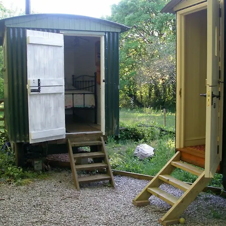 Отель Berry Lane 2*